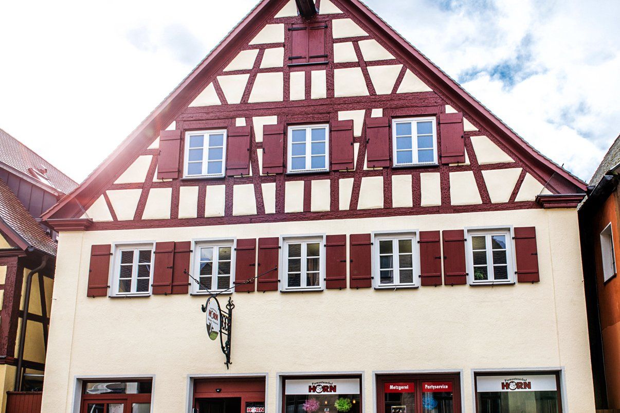 Hausfassade Büro Steuerkanzlei Zinßel Hausfassade Büro Steuerkanzlei Zinßel