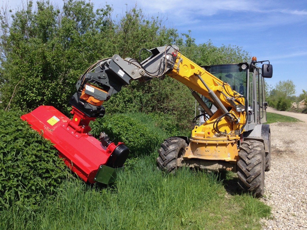 Teleskopschwenklader Paus TSL 8.7 mit Schlegelmulcher Teleskopschwenklader Paus TSL 8.7 mit Schlegelmulcher
