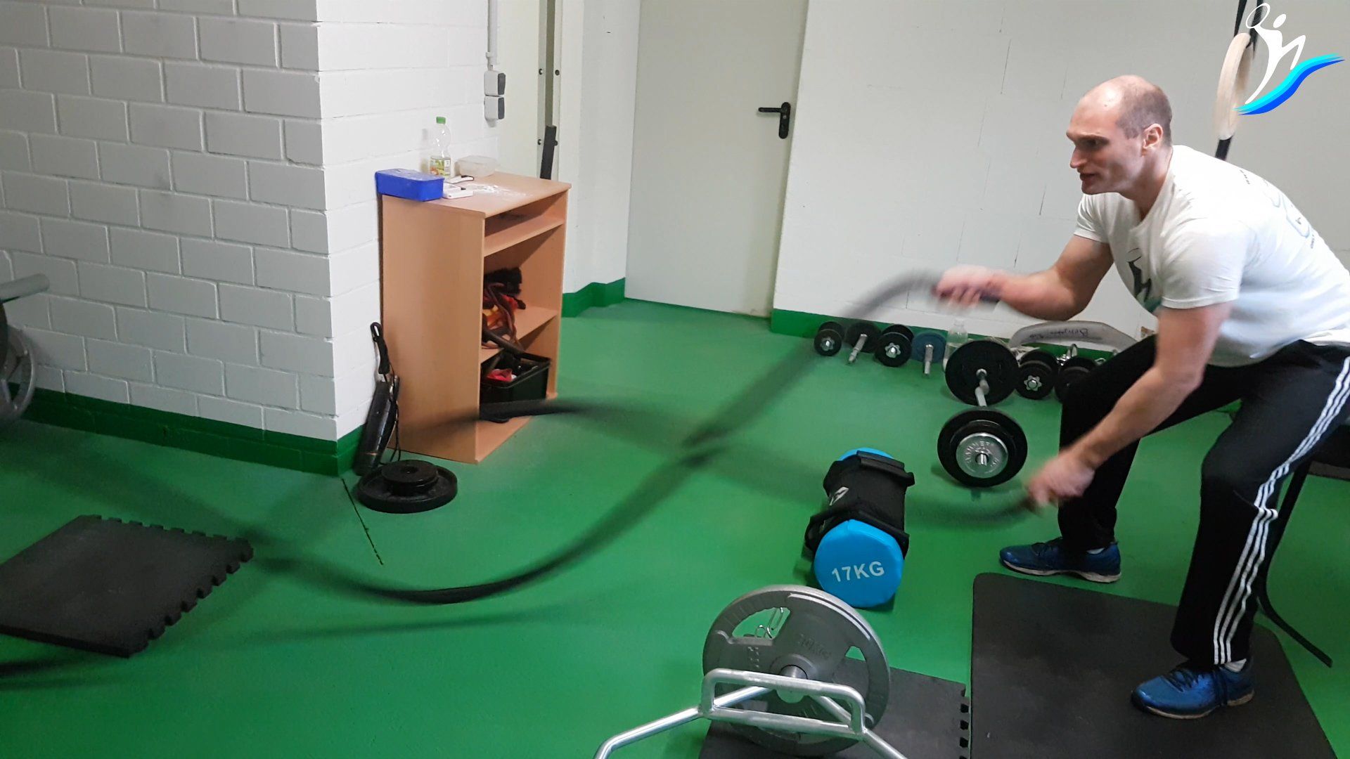 Sandbag Carry 130 kg und mehr im selbstentwickelten HIIT Zirkel by Müske - ich geh ans Limit