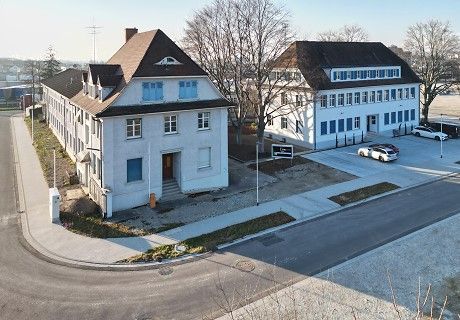 Gebäude 2 + Gebäude 1 Gebäude 2 + Gebäude 1