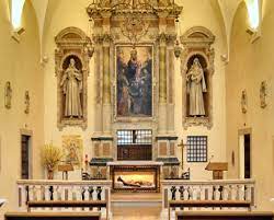 Sous l'autel, la dépouille de Ste Véronique couvent des Clarisses horizon-spirituel.com