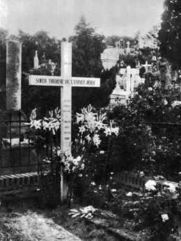 Simplicité Tombe de Thérèse  horizon-spirituel.com