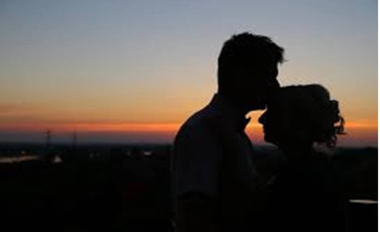 L'amour tient le monde amants horizon-spirituel.com