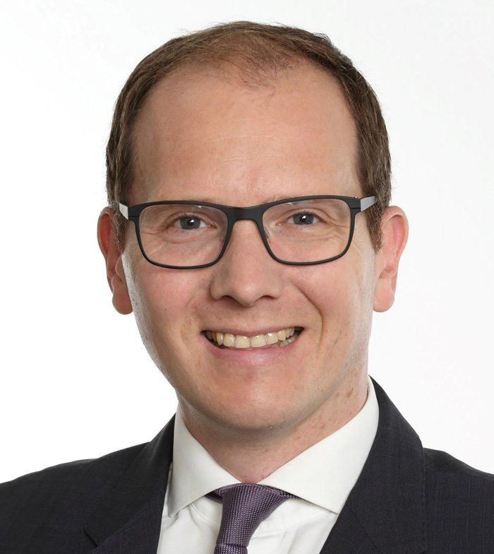 Prof. Dr. Tobias Heußler Prof. Dr. Tobias Heußler