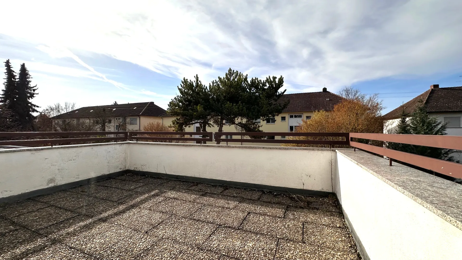 haus kaufen ludwigsburg dachterrassse ausblick grundstück bäume