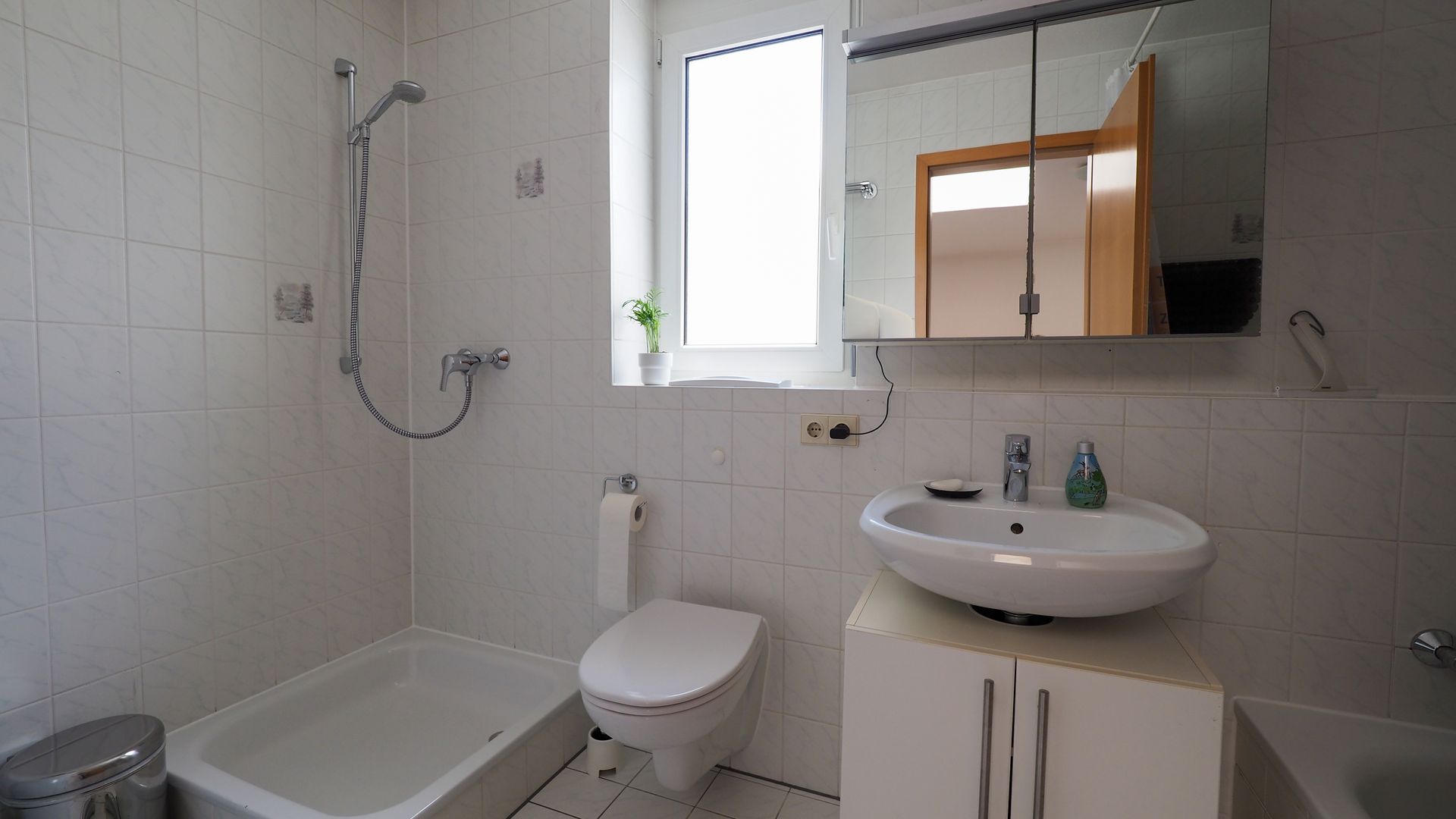 freistehendes haus ludwigsburg mit tageslichtbad