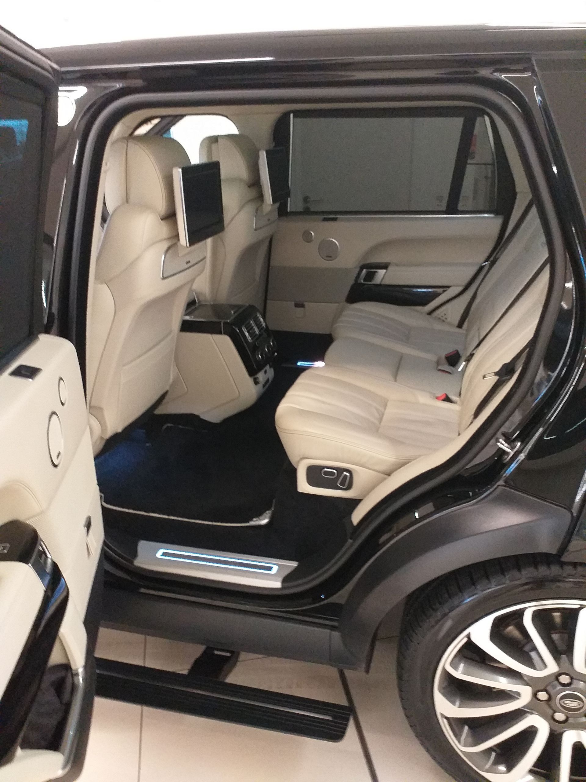 Luxury security chauffeur vehicle for VIP transport
Executive car prepared for secure chauffeur service
High-end vehicle used for celebrity and VIP travel
Discreet chauffeur-driven vehicle in London