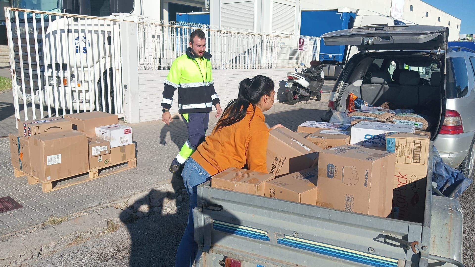 MÁS DE 2.300 MEDICAMENTOS Y MATERIAL MEDICO.