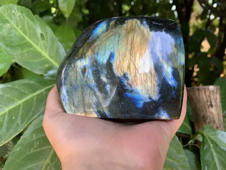 Lithothérapie : Labradorite Pierre de protection et d'éveil spirituel