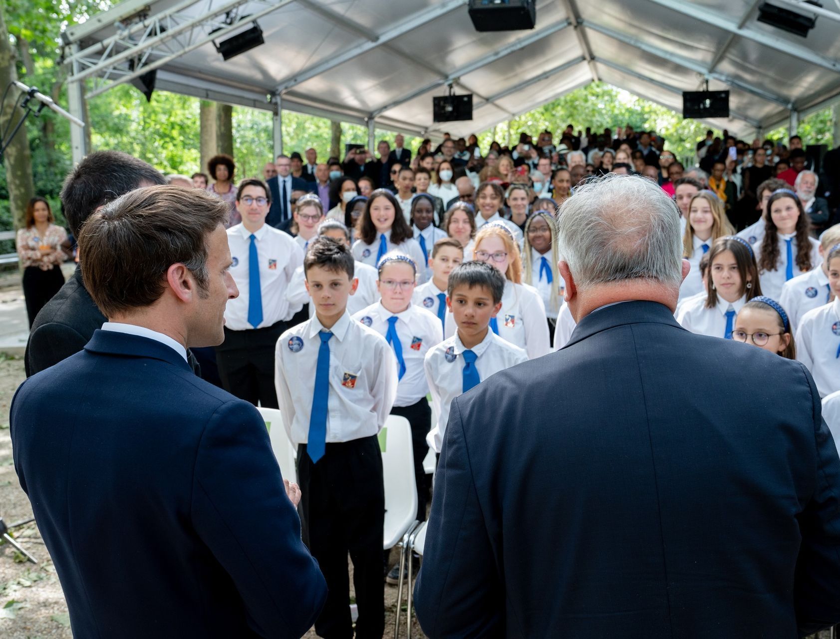 LES PETITS ECOLIERS - Un Rien C'est Tout