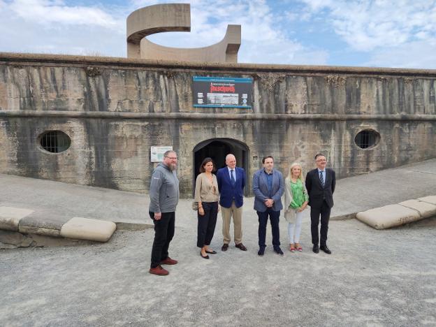 Reunion Vicepresidente Castilla Leon Juan Garcia Gallardo con Consul Polonia Castilla Leon y Cantabria Enrique de Villamor