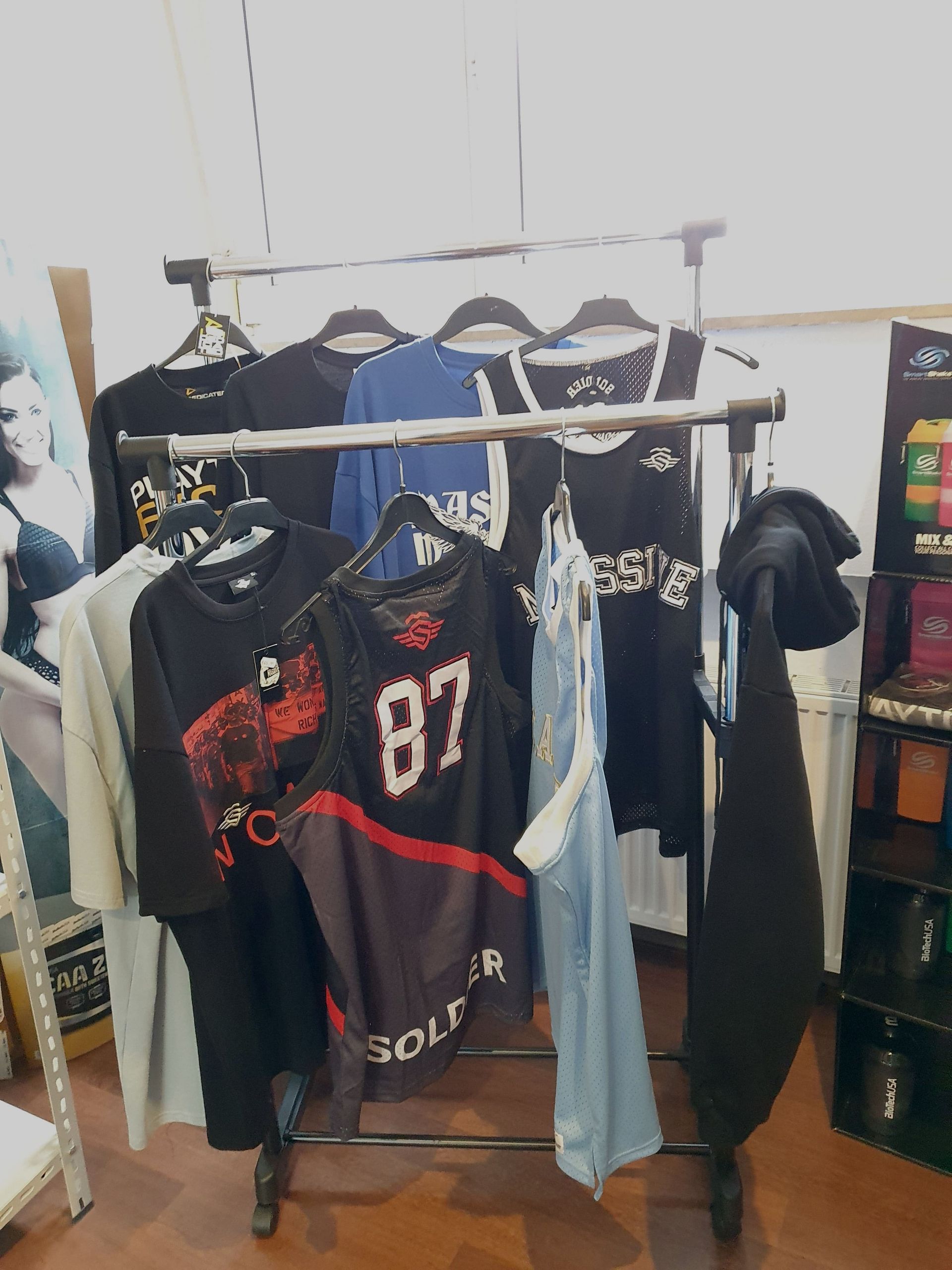 Fitnesskleidung von Massive Soldier