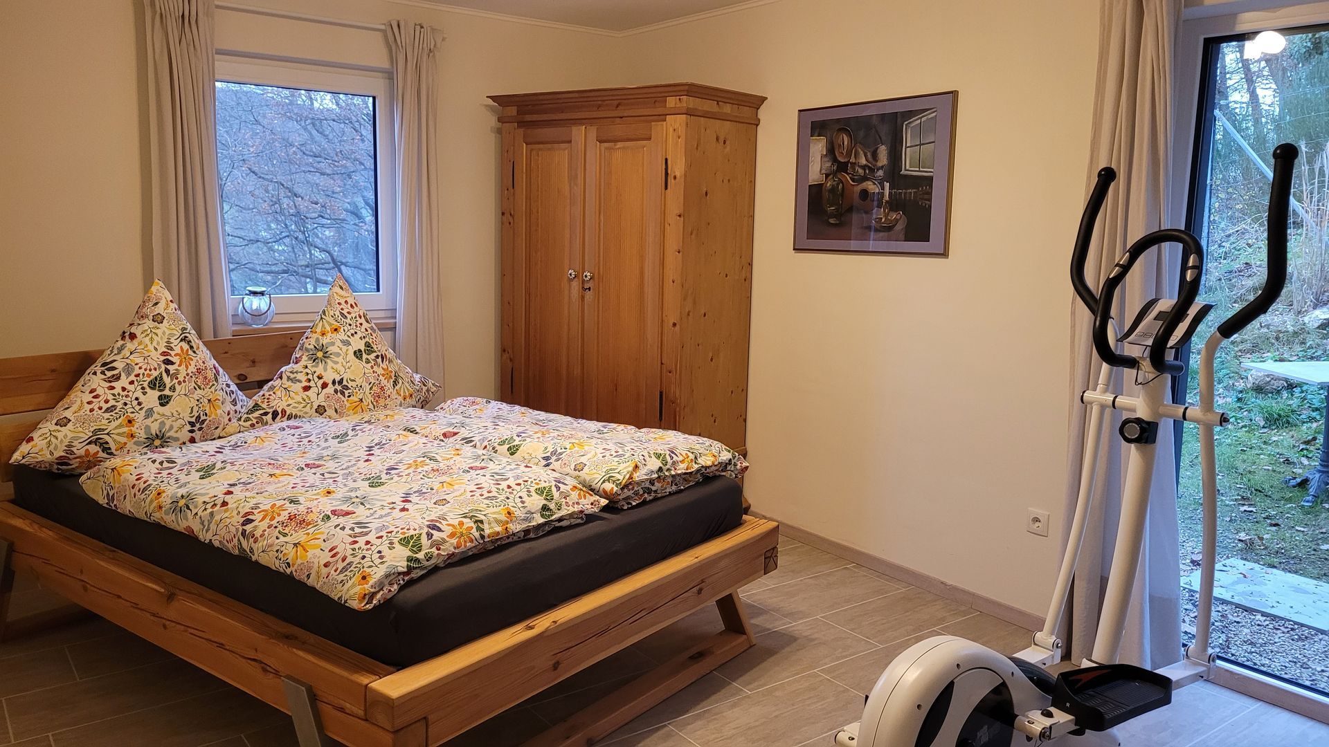 Ferienhaus Am Baumwipfel im Nationalpark Eifel in Schalkenbach, Schlafzimmer Parterre