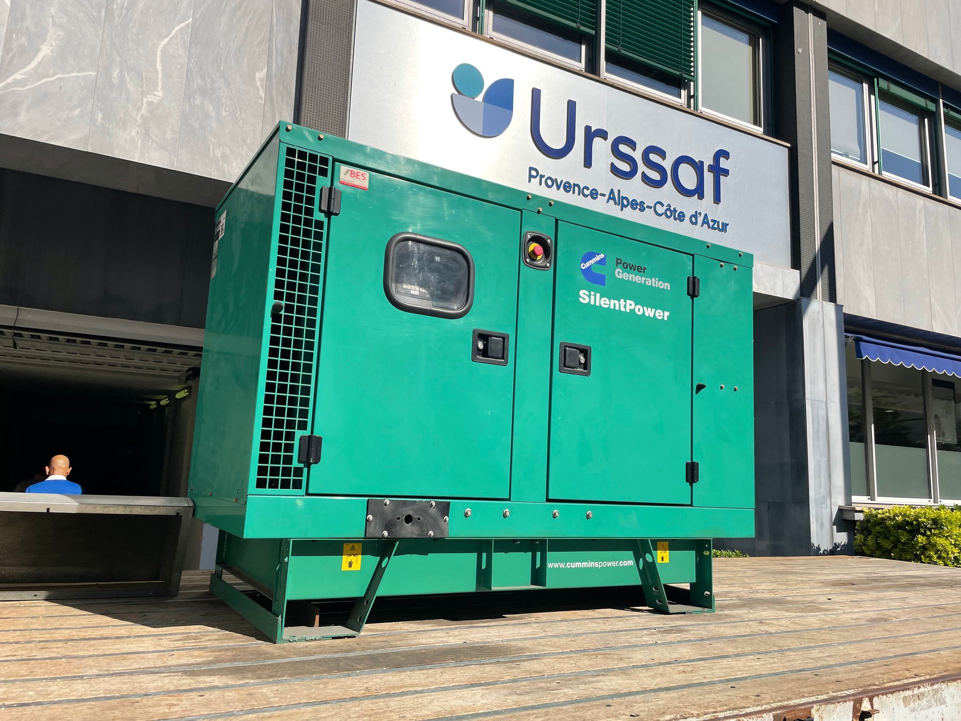 DN ENERGIE récupère groupe électrogène à l’Urssaf