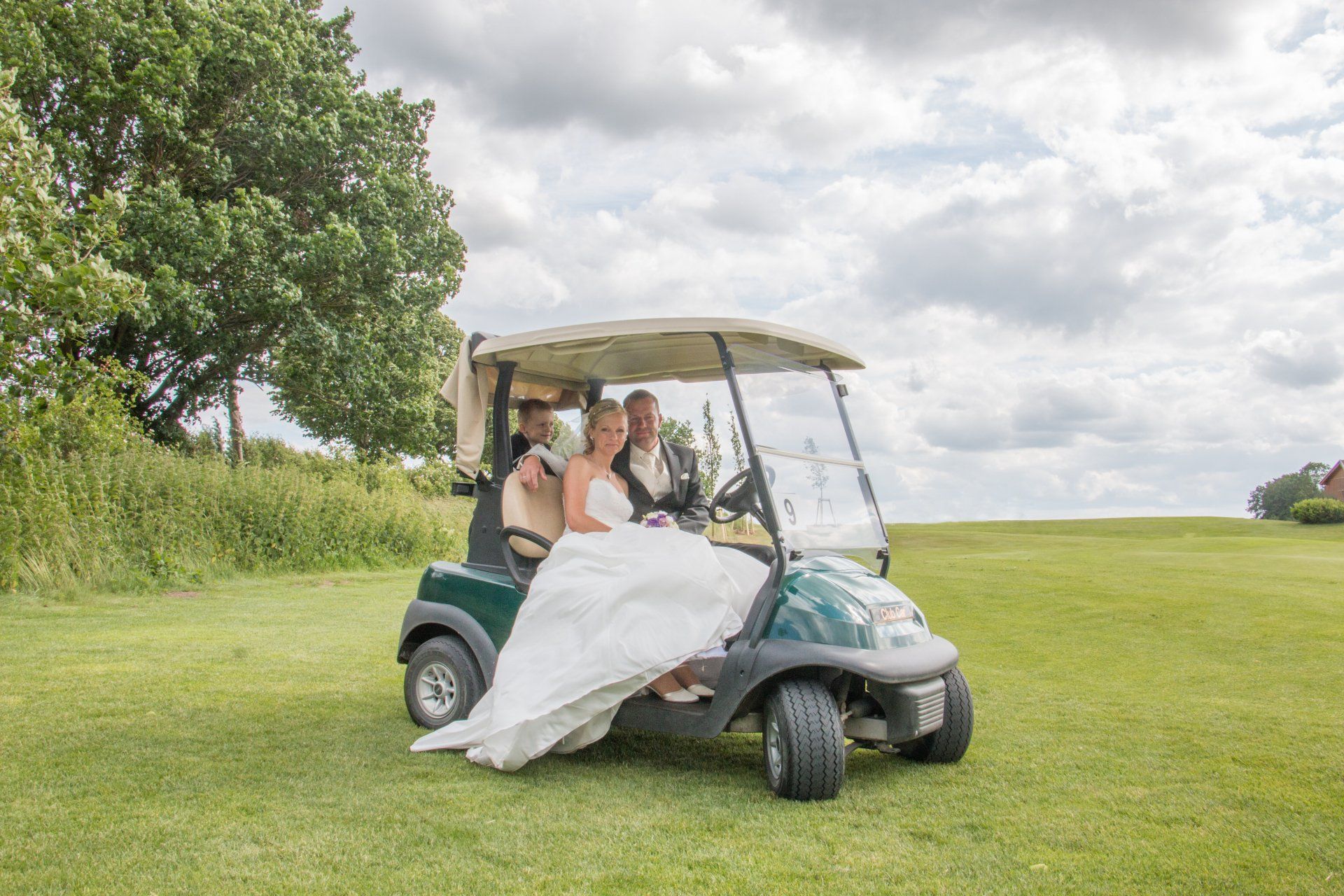 Bildermacherin Julia Baar, Hochzeitsfotograf, Hochzeitsfotograf Rostock, Hochzeit, Hochzeitsfotografin Rostock, Fotograf Rostock, Vintagehochzeit, Vintagefotograf, Golfhochzeit, Golferhochzeit, Hochzeit auf dem Golfplatz, Caddyhochzeit