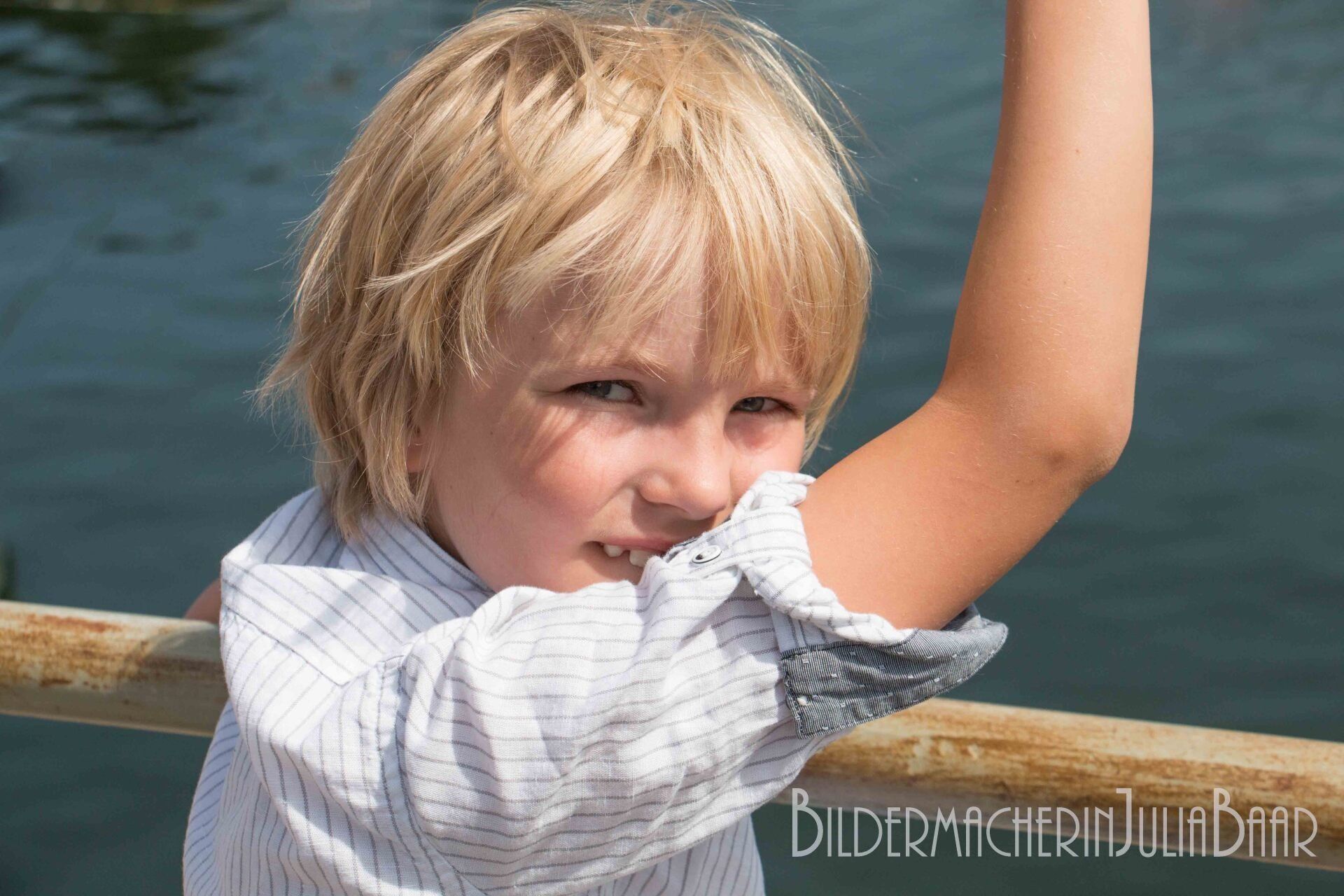Bildermacherin Julia Baar, Fotograf in Rostock, Fotografin in Rostock, Familienfotograf, Kinderfotograf, Kinderfotografie Rostock, Vintagefotograf, Vintagebilder Familie, Familienbilder, Familienfotograf in Rostock, Familienfotografin in Rostock, natürliche Kinderbilder, natürliche Familienbilder