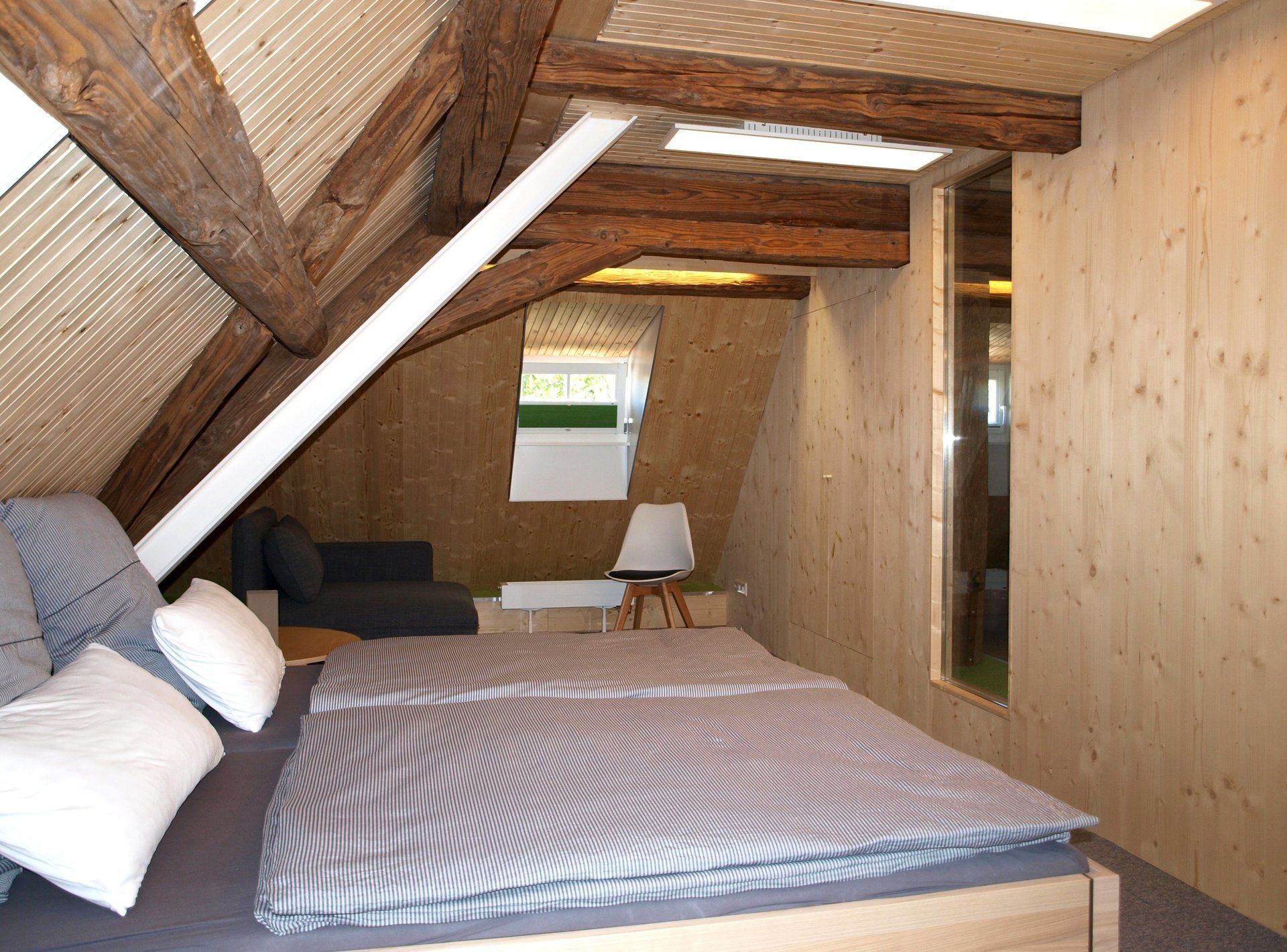 Sutter + Kury Architekten, Denkmal, Bärenbad Grunern, Ferienwohnung Schlafzimmer