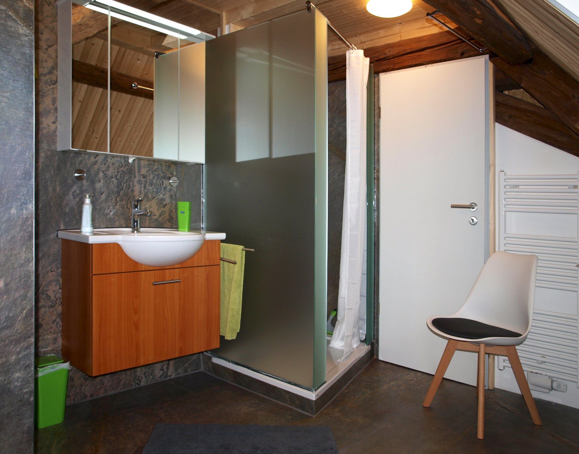 Sutter + Kury Architekten, Denkmal, Bärenbad Grunern, Ferienwohnung Bad