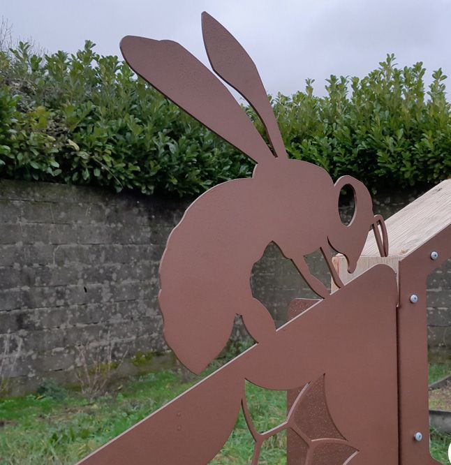 Hôtel à insectes pédagogique