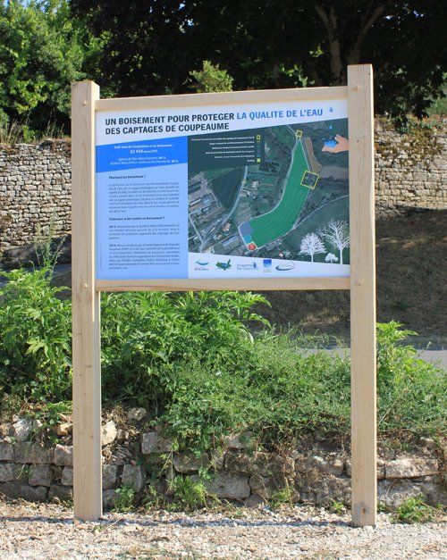 Portique bois pour panneau pédagogique