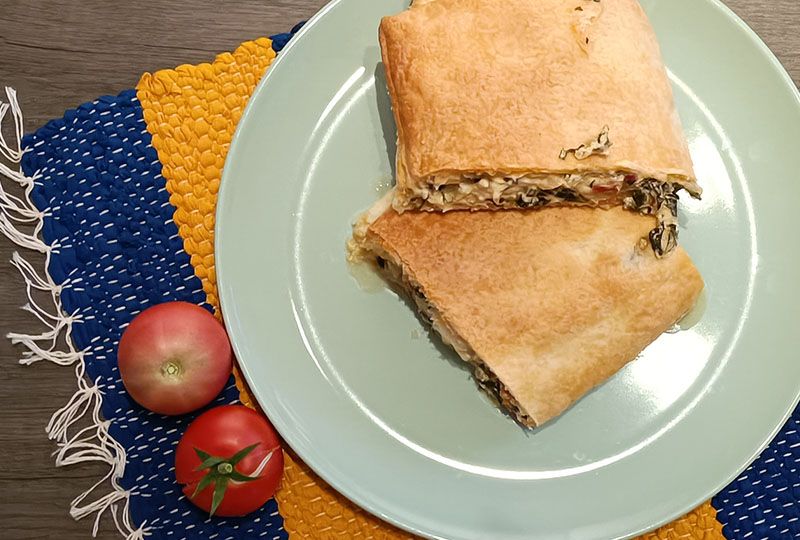 Blätterteigtaschen Flammkuchen-Style Blätterteigtaschen Flammkuchen-Style
