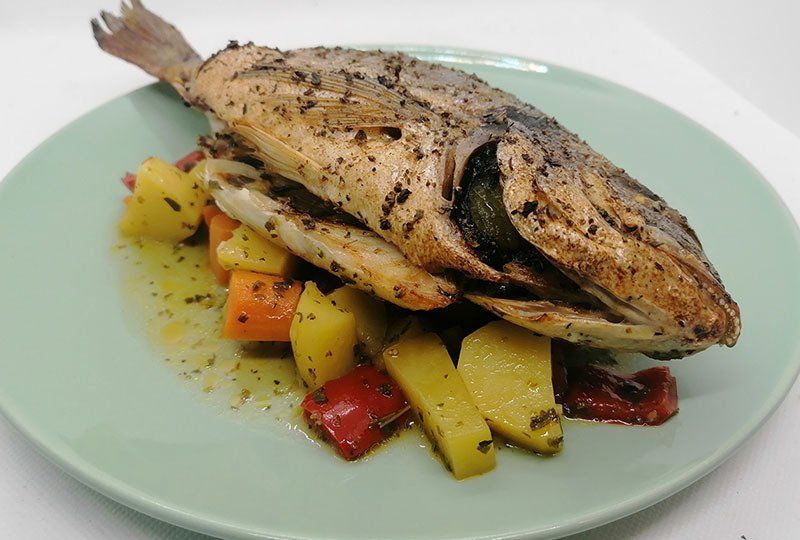 Dorade im Gemüsebeet Dorade im Gemüsebeet