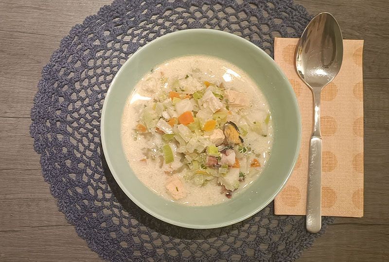 Fischsuppe mit Sellerie