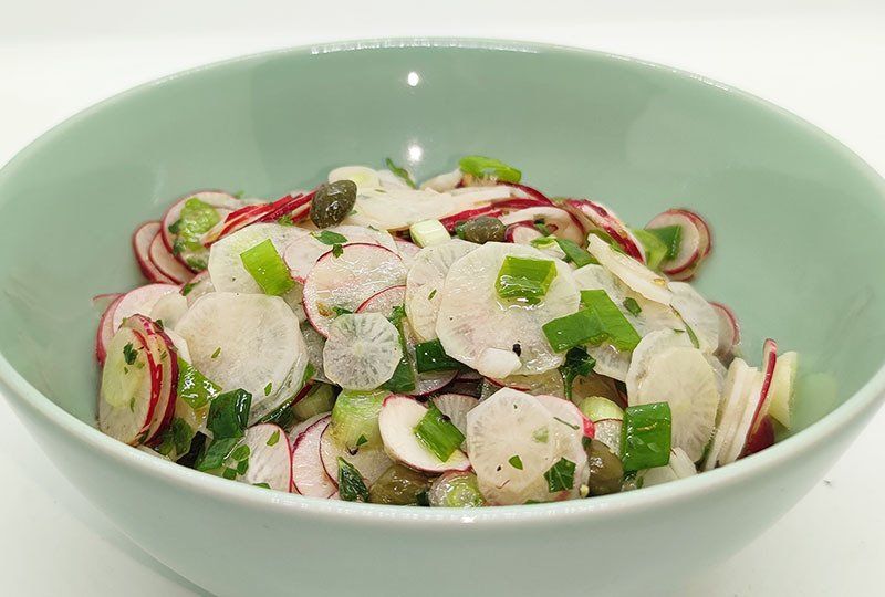 Radieschensalat mit Zitronen-Kapern-Vinaigrette