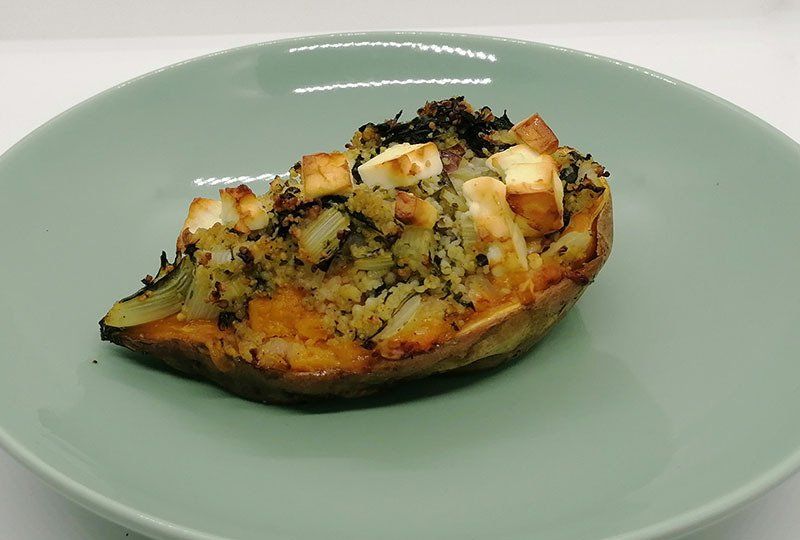 Süßkartoffel mit Couscousfüllung Süßkartoffel mit Couscousfüllung