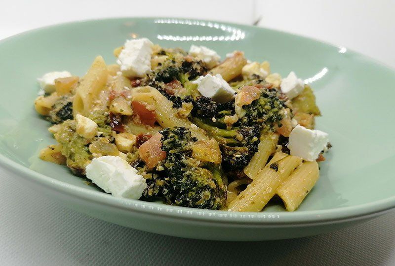 Zitronen-Pesto-Nudeln mit Brokkoli