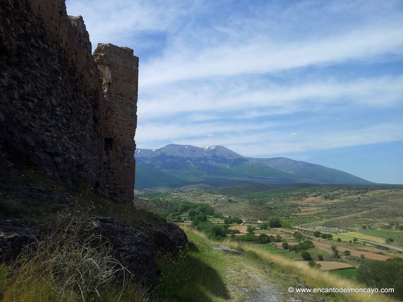 Vistas del Moncayo desde el Castillo de Trasmoz