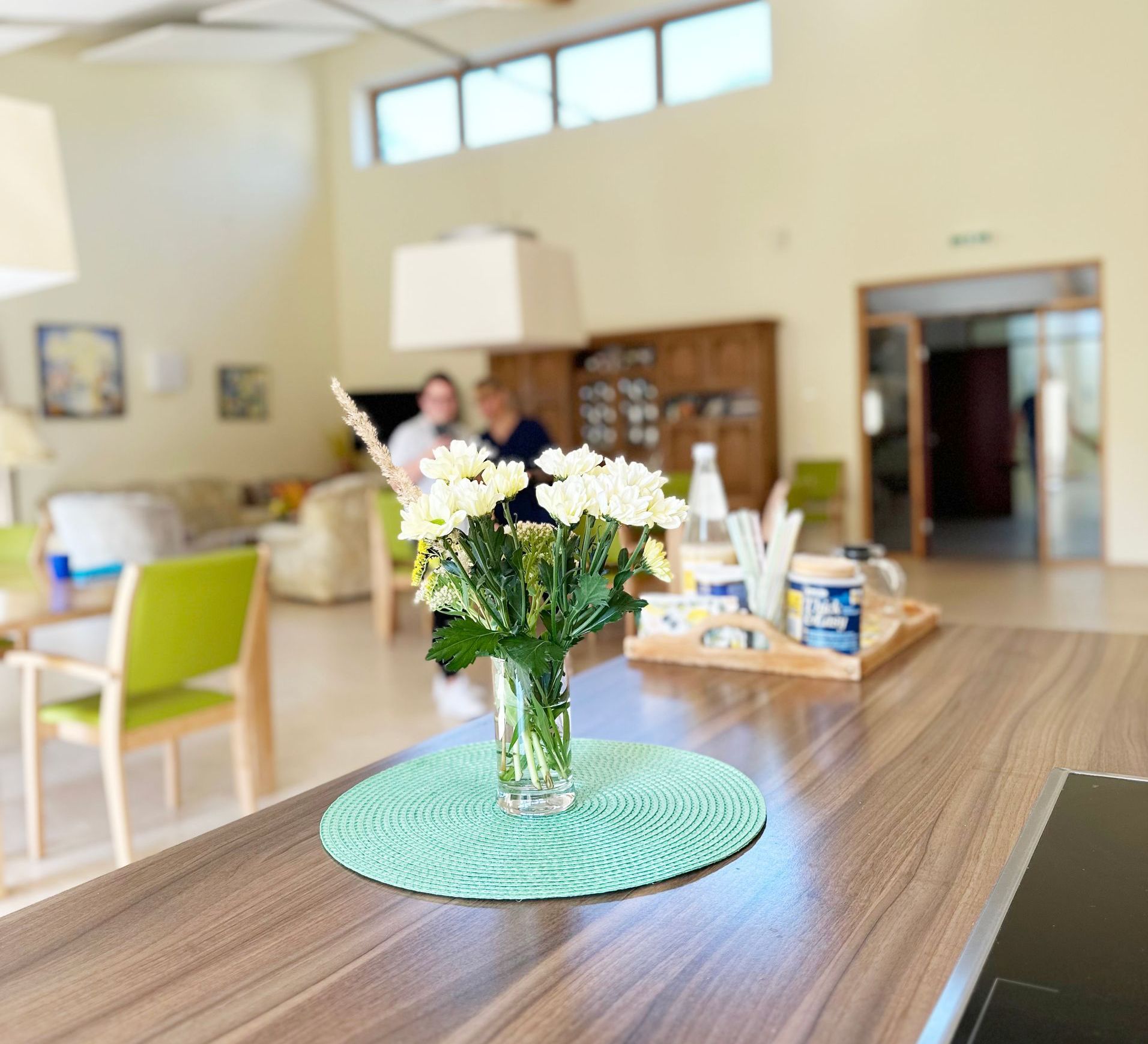 Lebenswert Demenz Wohngemeinschaft 1 mit großem Aufenthaltsraum für die Bewohner