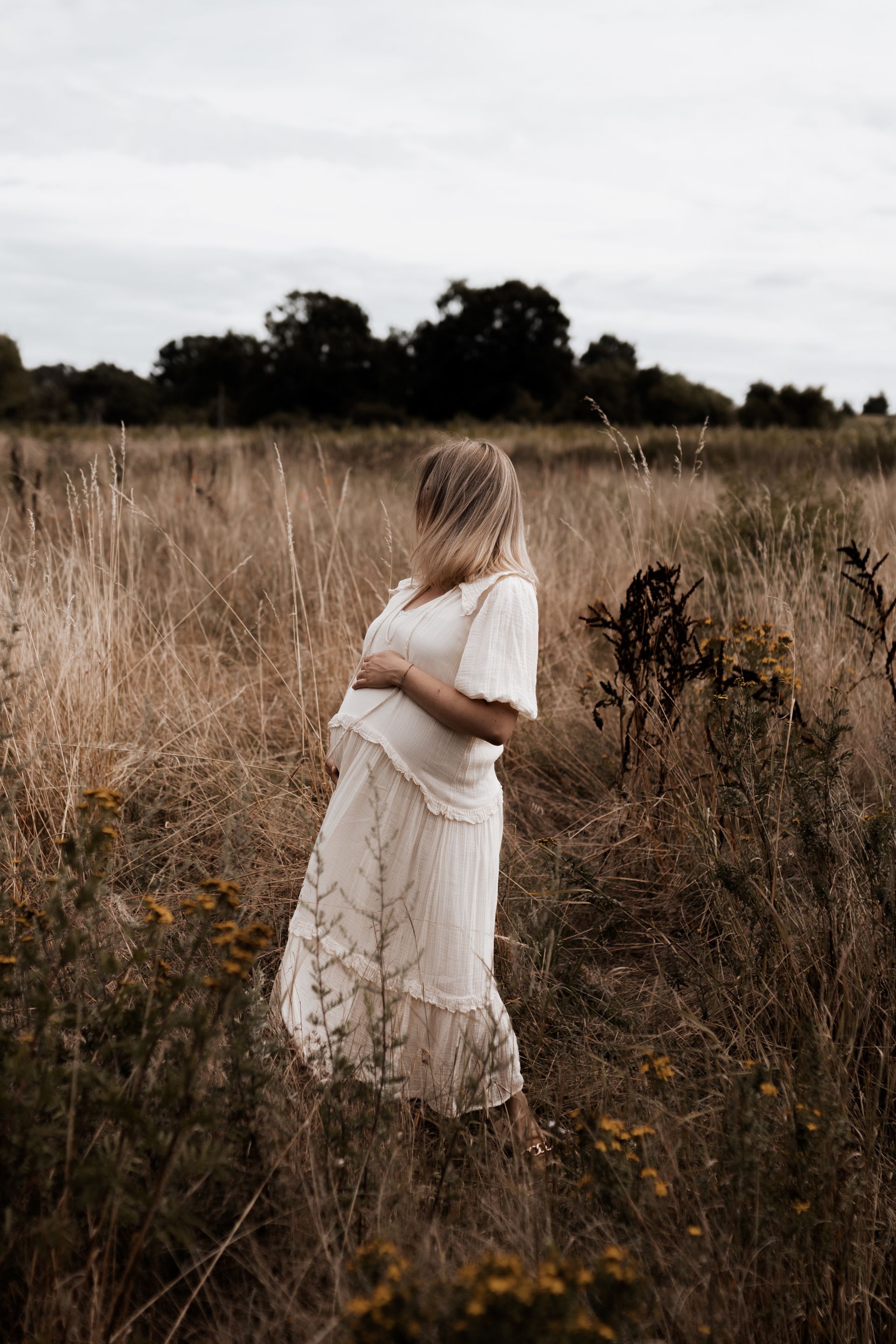 Babybauchshooting Schwangerschaft outdoor