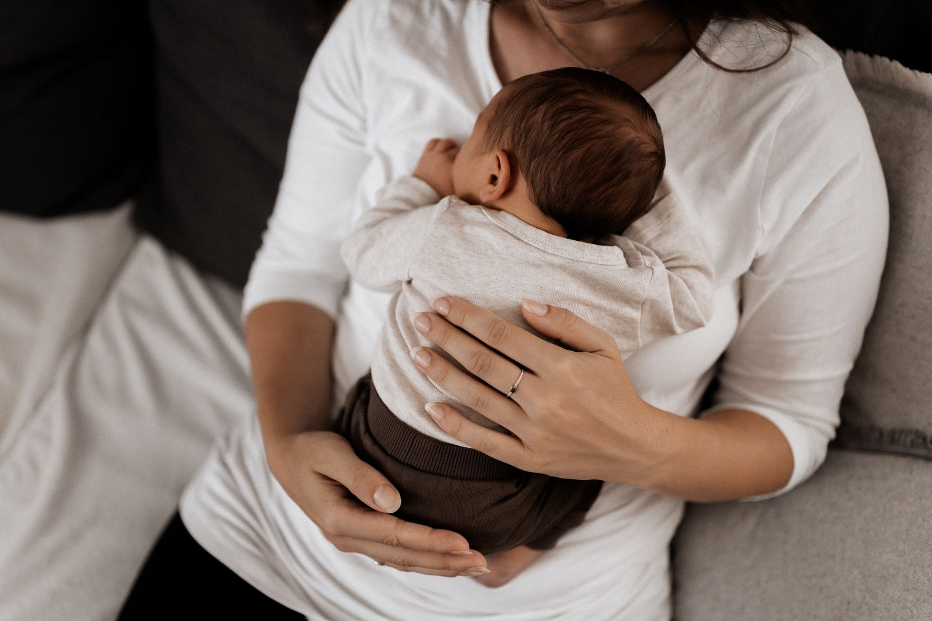 newbornshooting als homestory detailbild baby