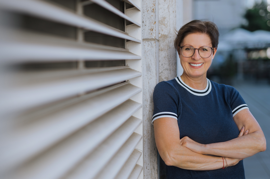 Katrin Drewes . Manager Marketing Communication Katrin Drewes | Marketing Communication | Interim Marketing. Transformations-Projekte