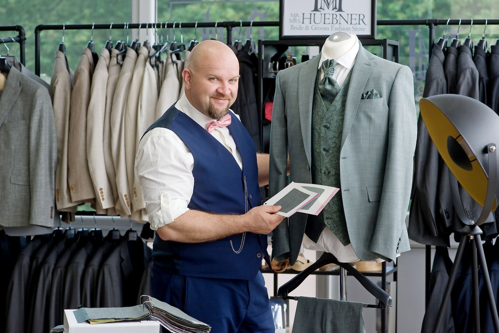 Maßanferting Businessanzug Freizeitoutfit Hochzeitsanzug