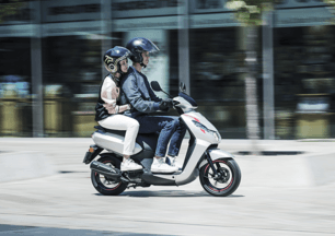 Location Peugeot Kisbee sur 2 roues-69 Location Peugeot Kisbee sur 2 roues-69