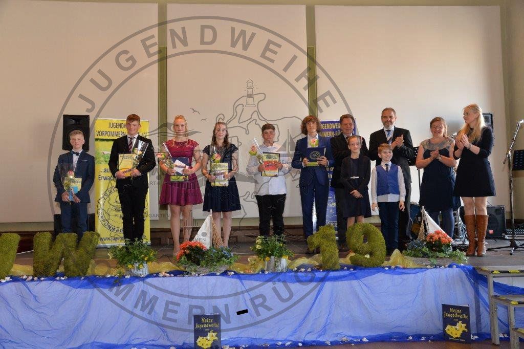 Jugendweihe; offene Jugendarbeit; Namensweihe in Stralsund, Grimmen, auf Rügen in Binz und Putbus