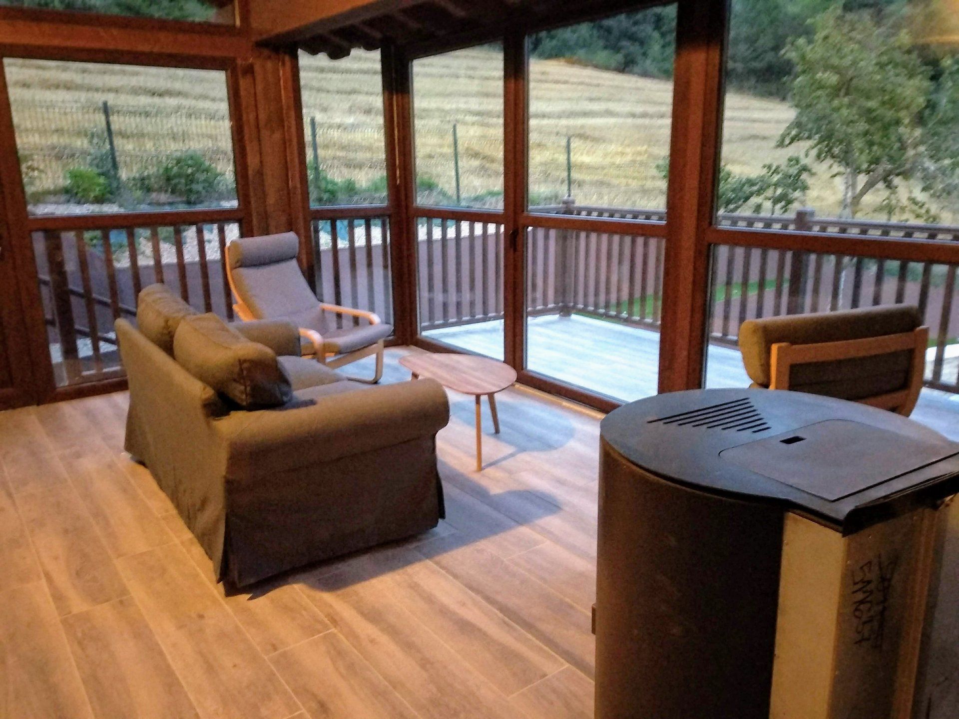 apartamento aire tierra y madera