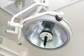 Operating theatre light