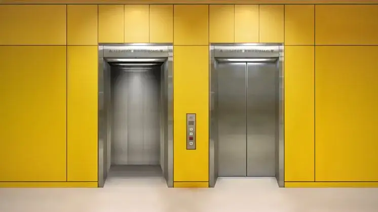 Overcome fear of small space Enclosed spaces of elevators
