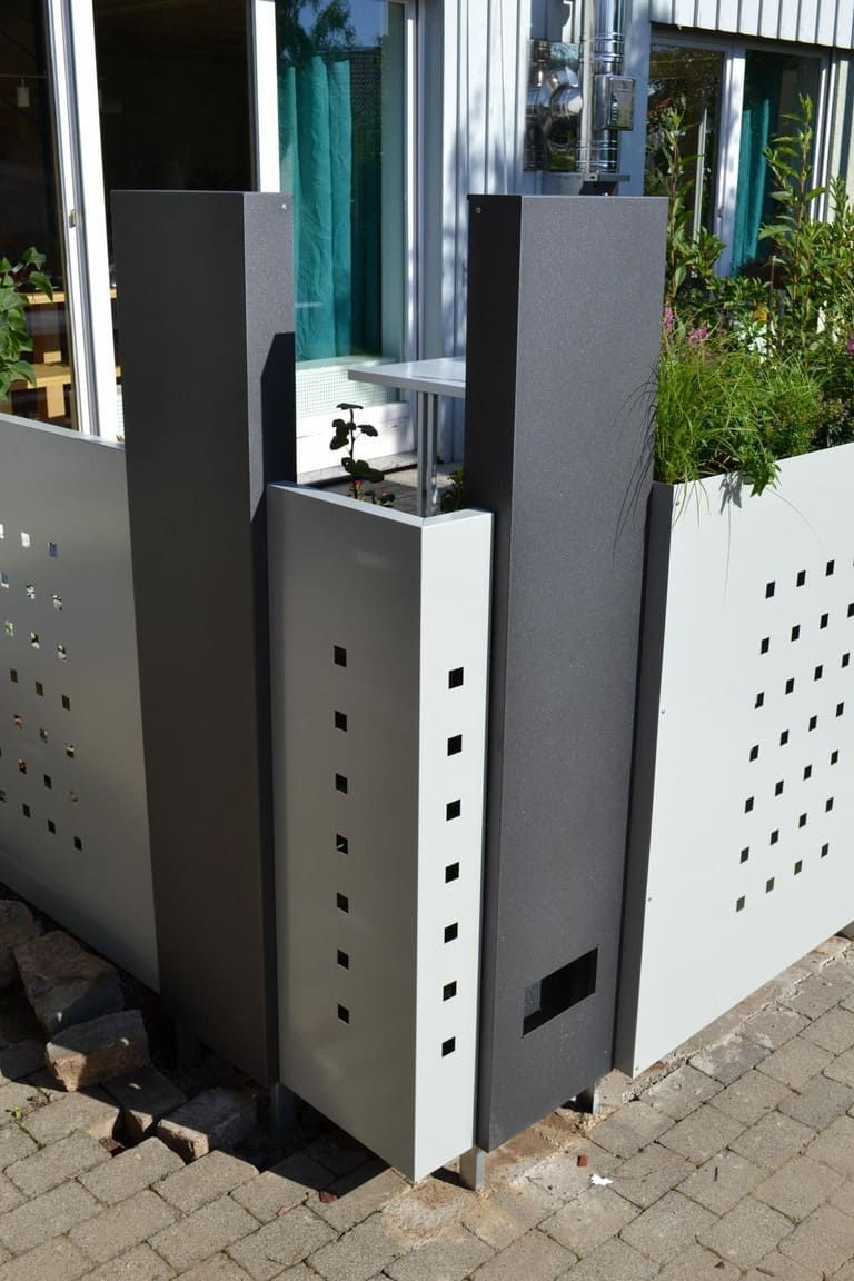 Eck Zaun Metall aus Gartenstelen