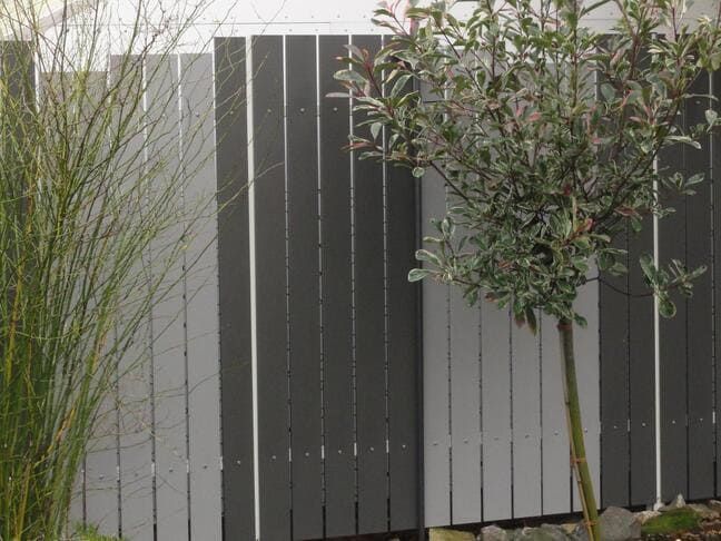 Metall Gartenzaun pulverbeschichtet dunkelgrau und hellgrau