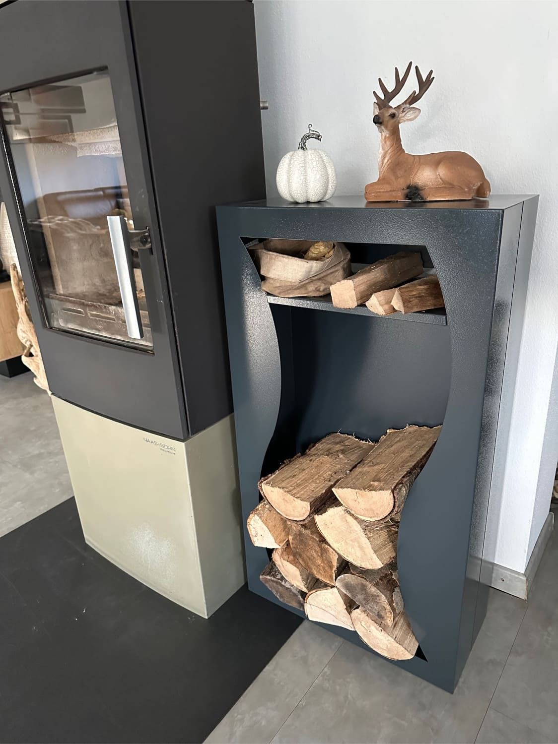 Innen Kaminholzregal Metall mit Fach Anthrazit pulverbeschichtet