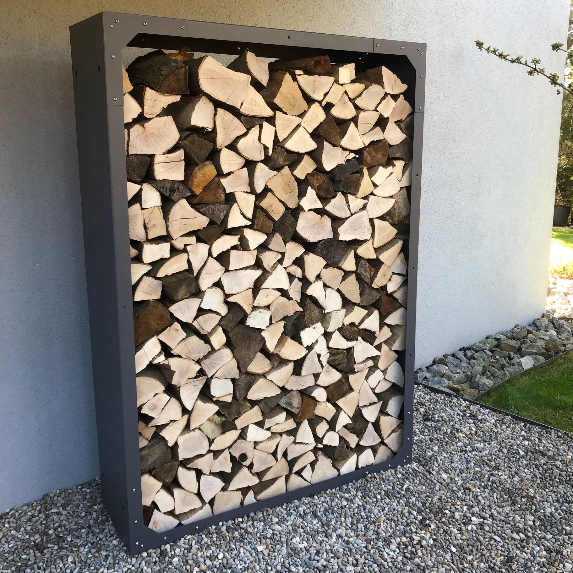 Metall Kaminholzregal Außen dunkelgrau pulverbeschichtet