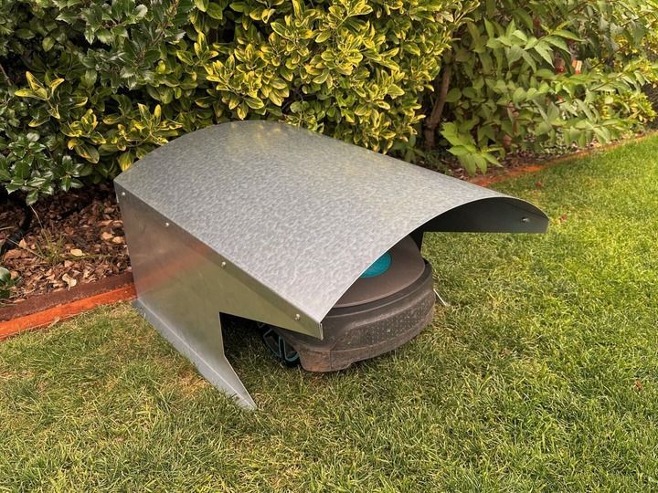 Metall Mähroboter Garage verzinkt