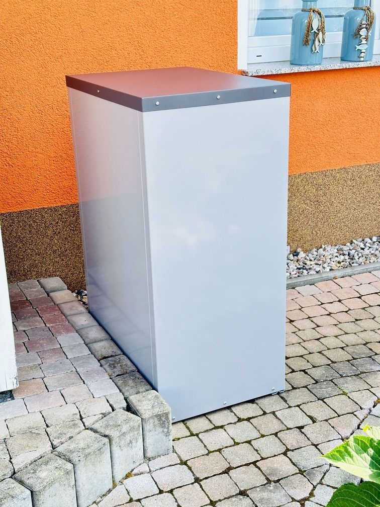 kleine Minigarage Metall als Aufbewahrungsbox für Rollator