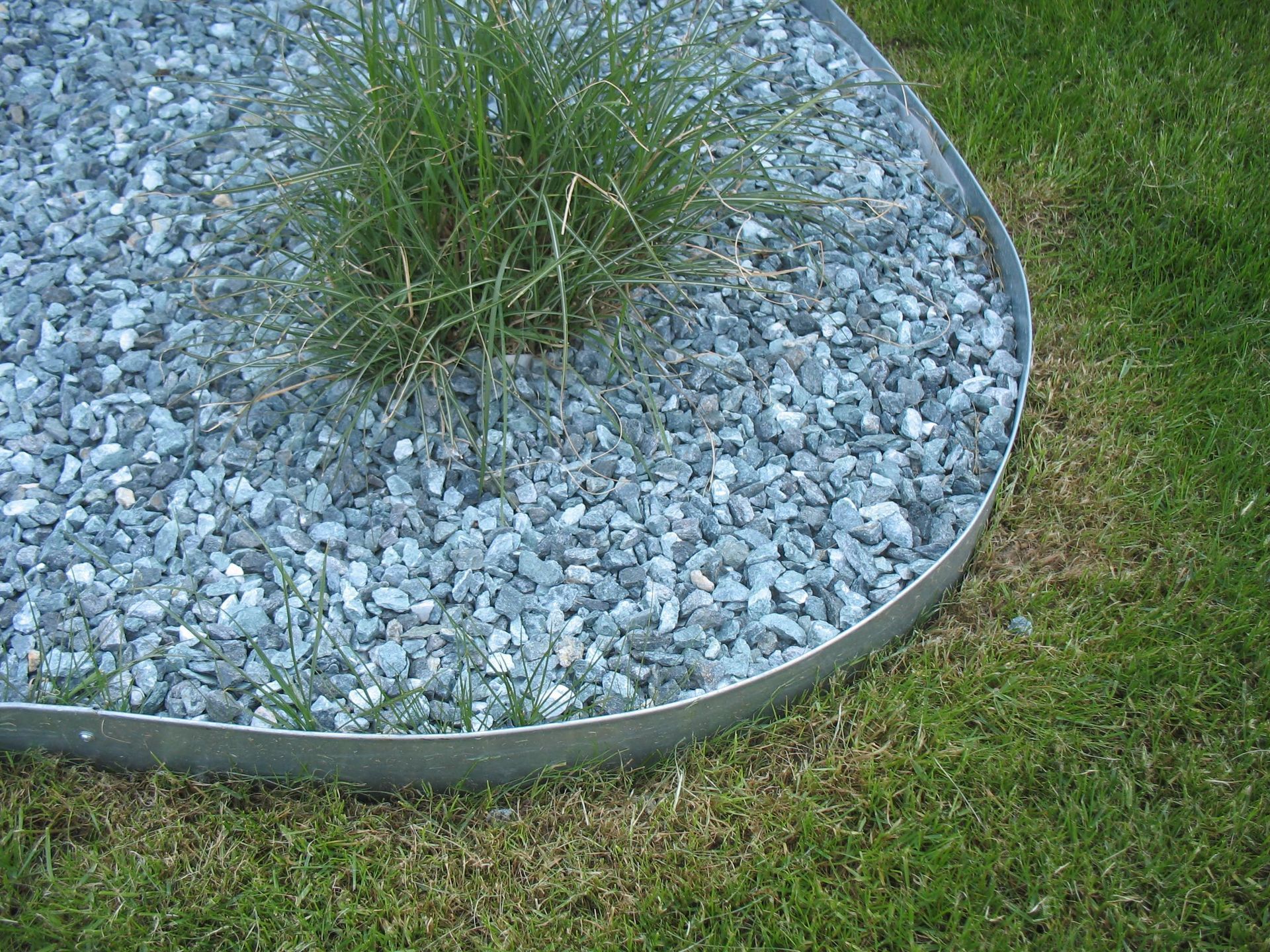 Metall Rasenkante verzinkt gebogen