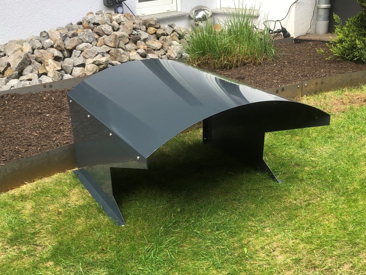 Mährobotergarage Anthrazit pulverbeschichtet aus Metall