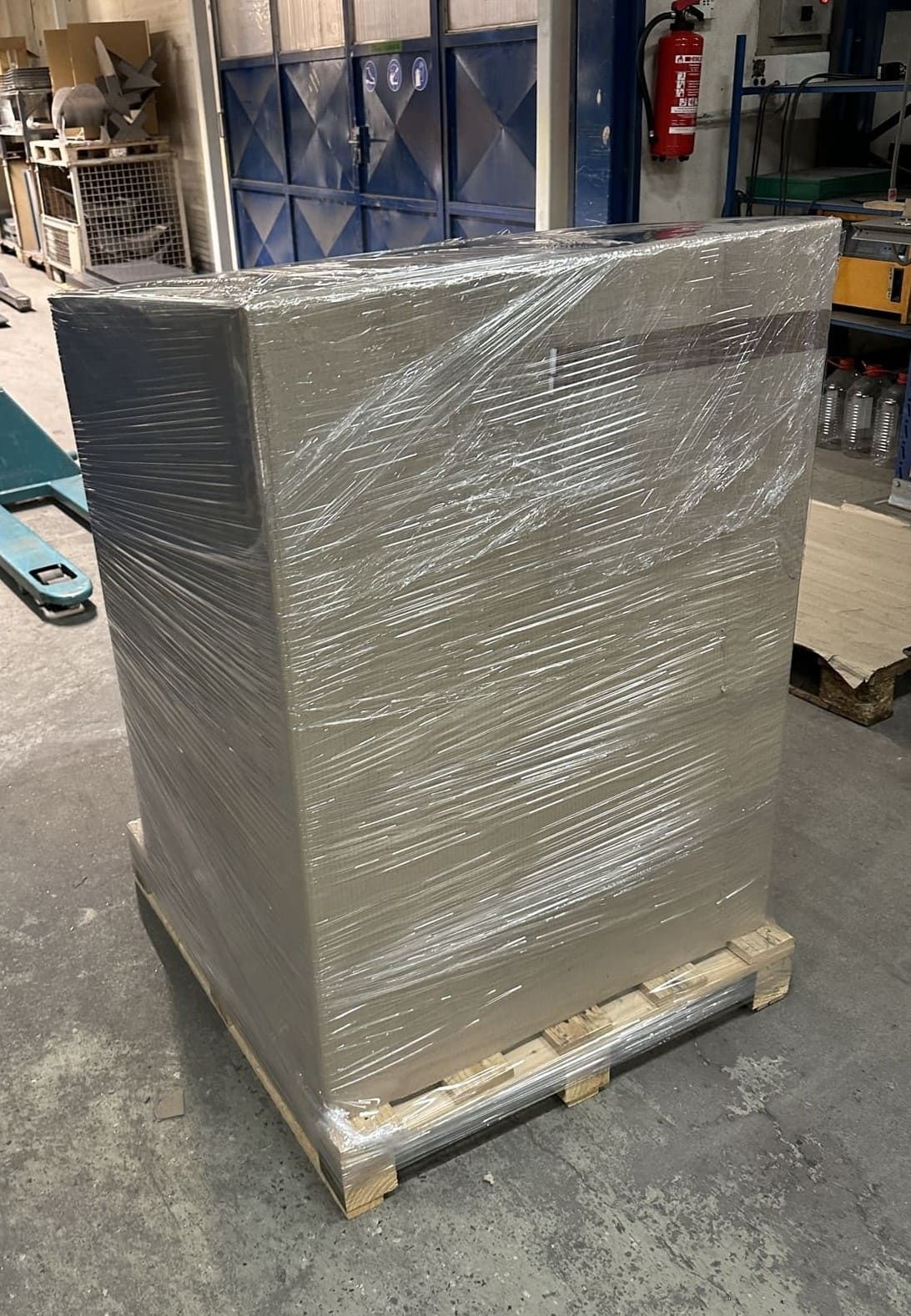 Metall Minigarage aufgebaut Lieferung